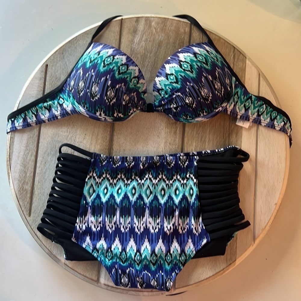 INGEAR - Bikini Swimsuit - NWOT- small top, medium bottom